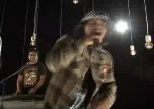 Macacos do Chinês: «Antipático» (MTV Brand:New Tapete)