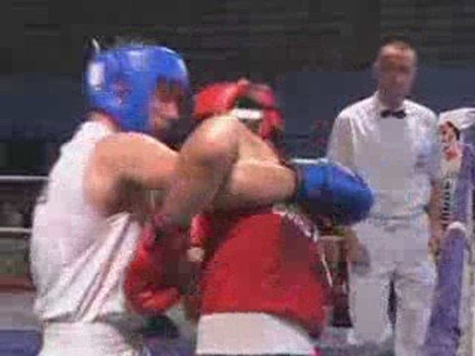 Boxe : Eric Lenfant renfile ses gants