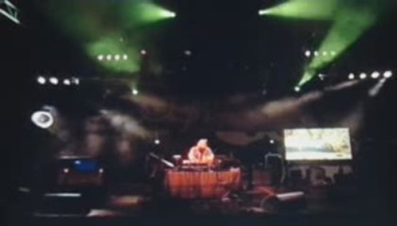 Fedayi Pacha : "Bagdad Bahnhof" (Official Video Live)