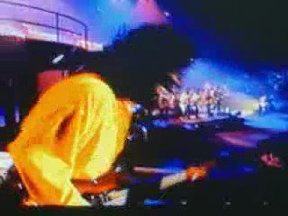 johnny hallyday le bon temps du rock n roll(bercy 92)