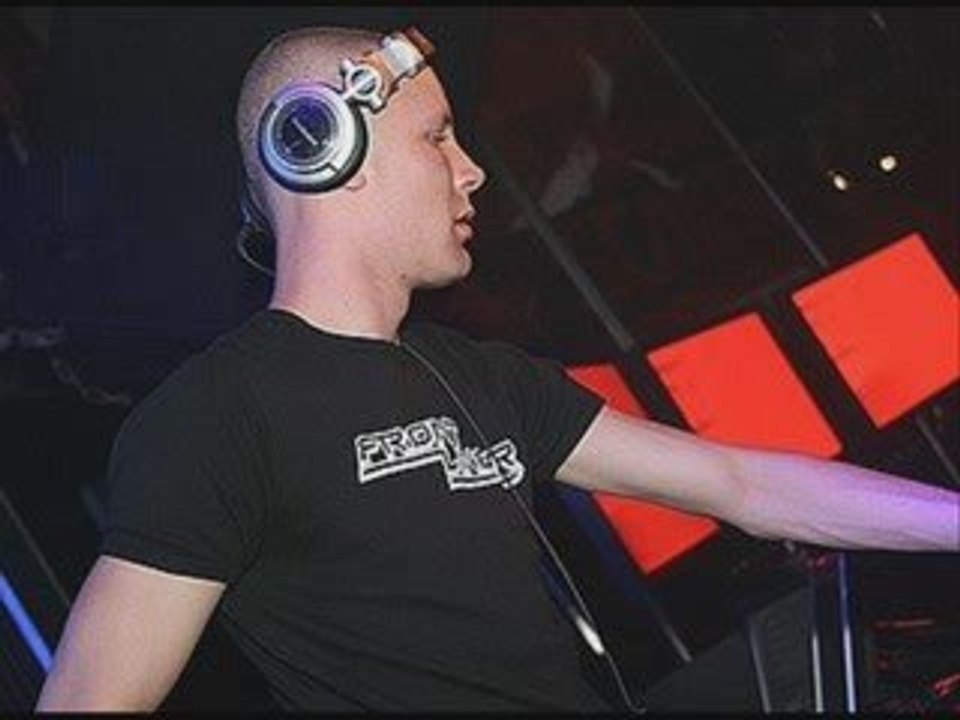 Frontliner - The First Cut