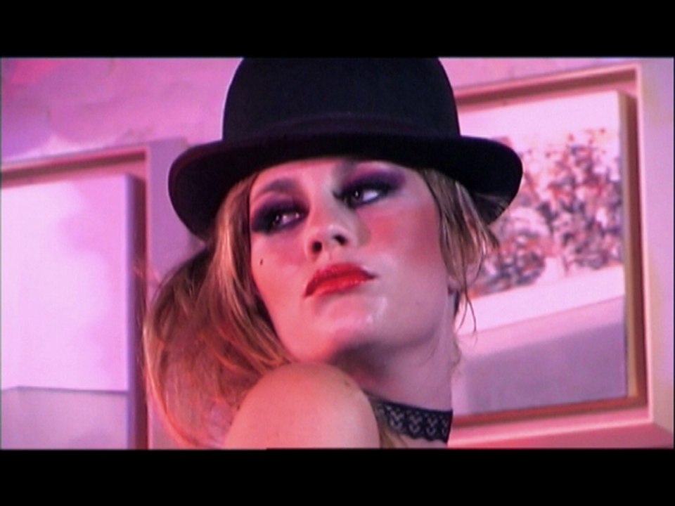 Life is like a Cabaret/La vida es un Cabaret (pulsar HQ)