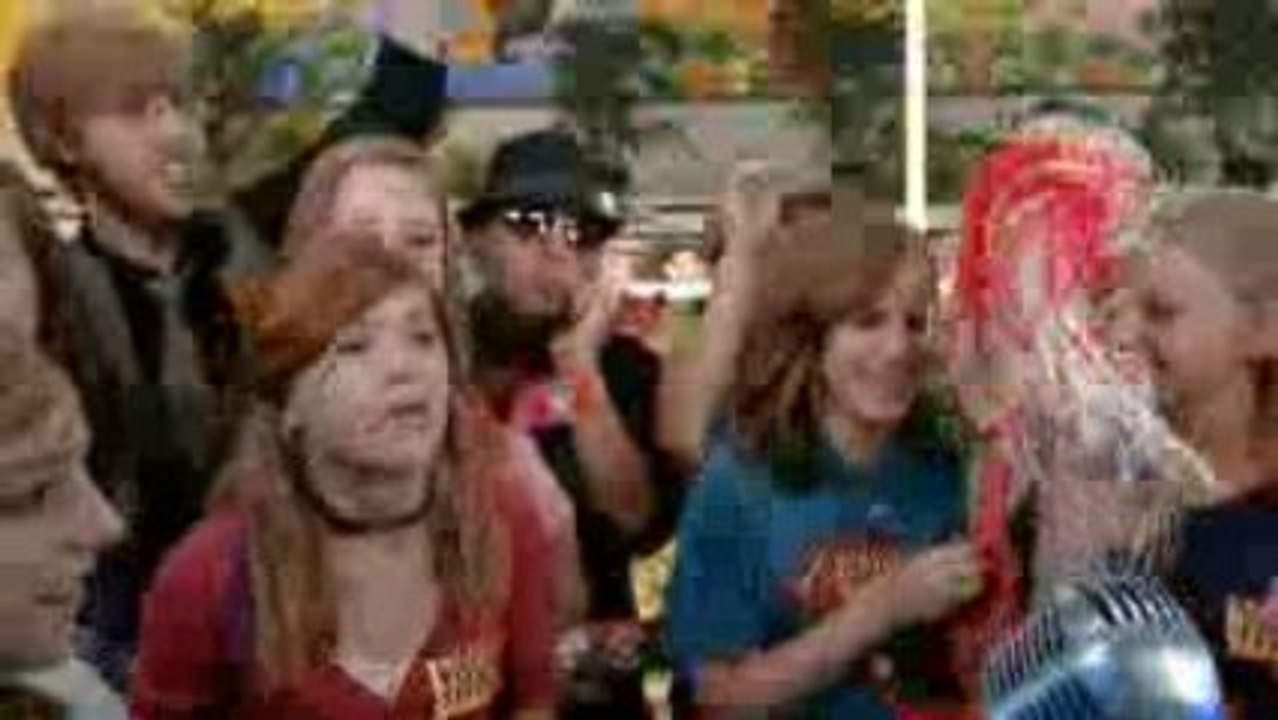 Strange Young Things perform "Left Breast Pocket"