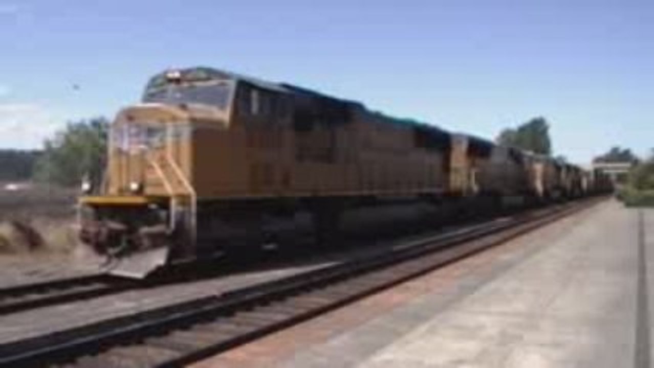 UP #4378 SB w/ a Manifest