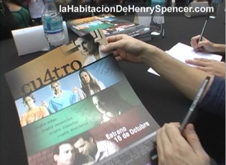 Cuatro firma autografos