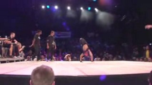 total feeling crew vs wanted