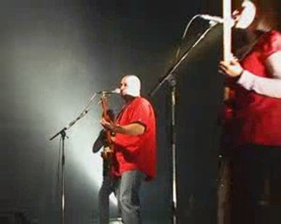 LAZHAR-"ETRANGE ET GEANT+BAN BANG"-Jeudis du Port 2009