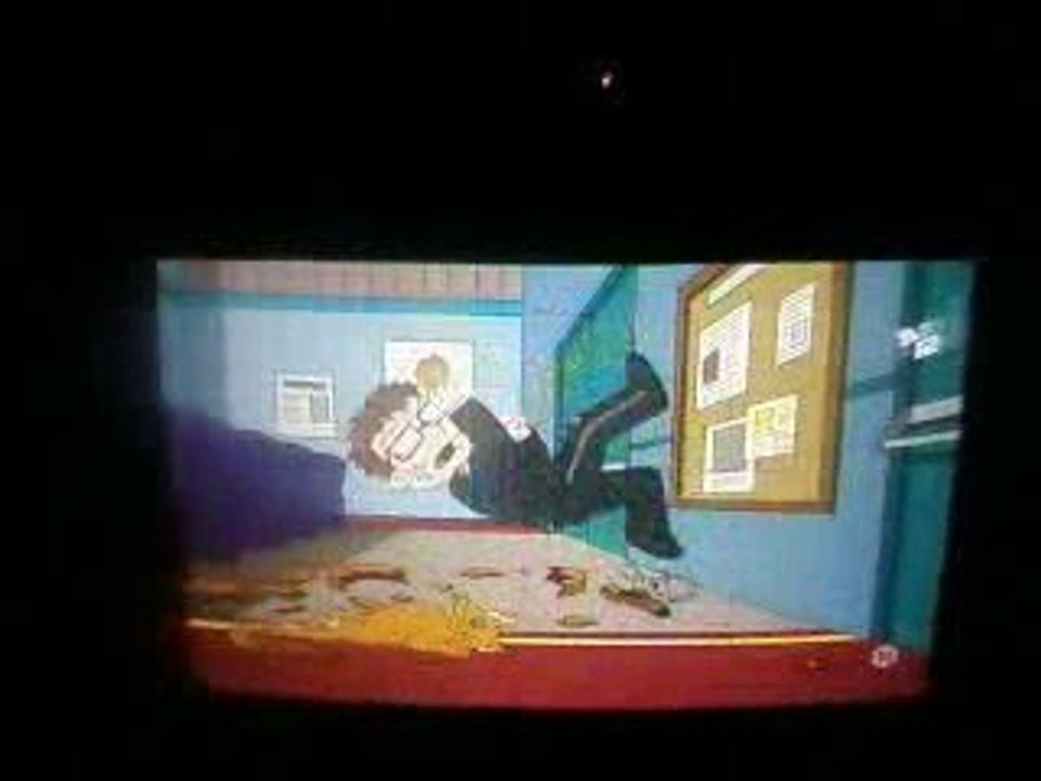 AMERICAIN DAD Steve attaquer par un chat 3