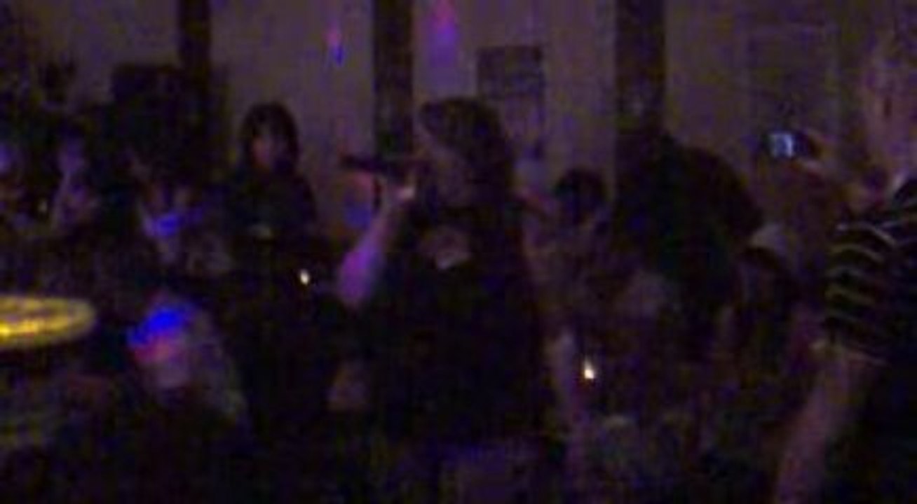 ADELINE chante hero de mariah carrey