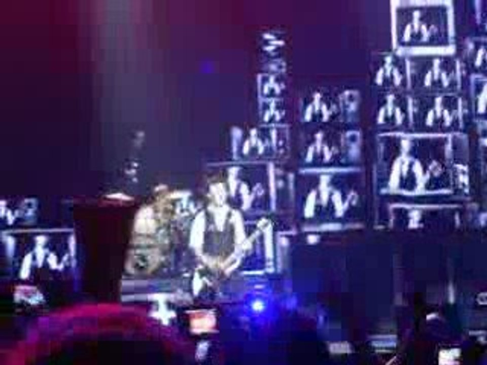 Green Day "American Idiot"