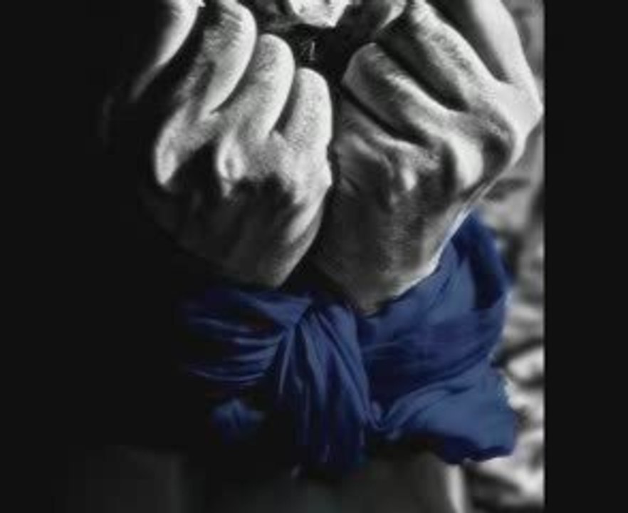 BENİM İÇİN ÖLDÜN ARTIK...