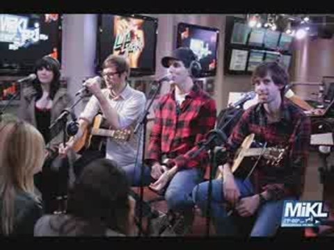 Cobra Starship Good Girls Go Bad en live sur NRJ (lesi)