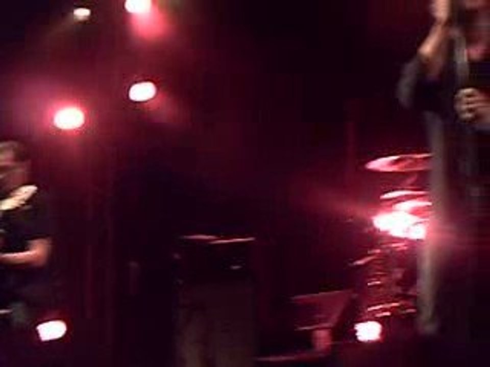 Dans l'eau de la claire fontaine Fatals Picards