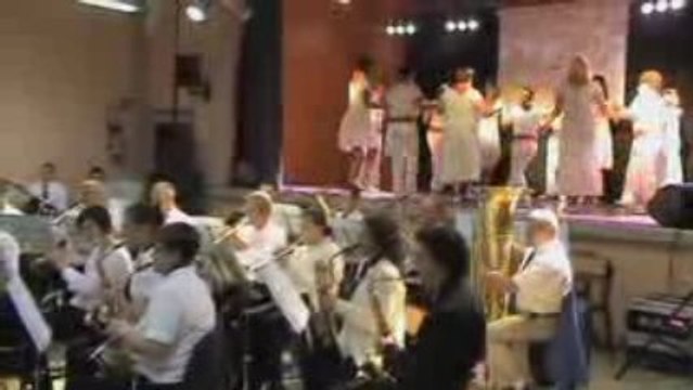 Les danseurs et musiciens de Saint-Hilaire