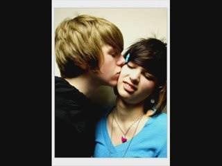 Dramelodi-ÇıpLak AyakLı Kontes