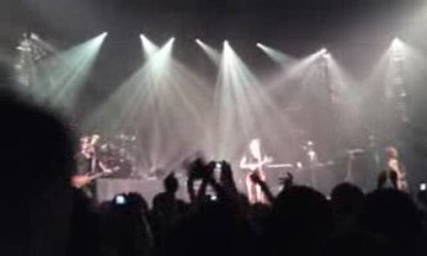 Superbus-London town zenith Saint Etienne HQ