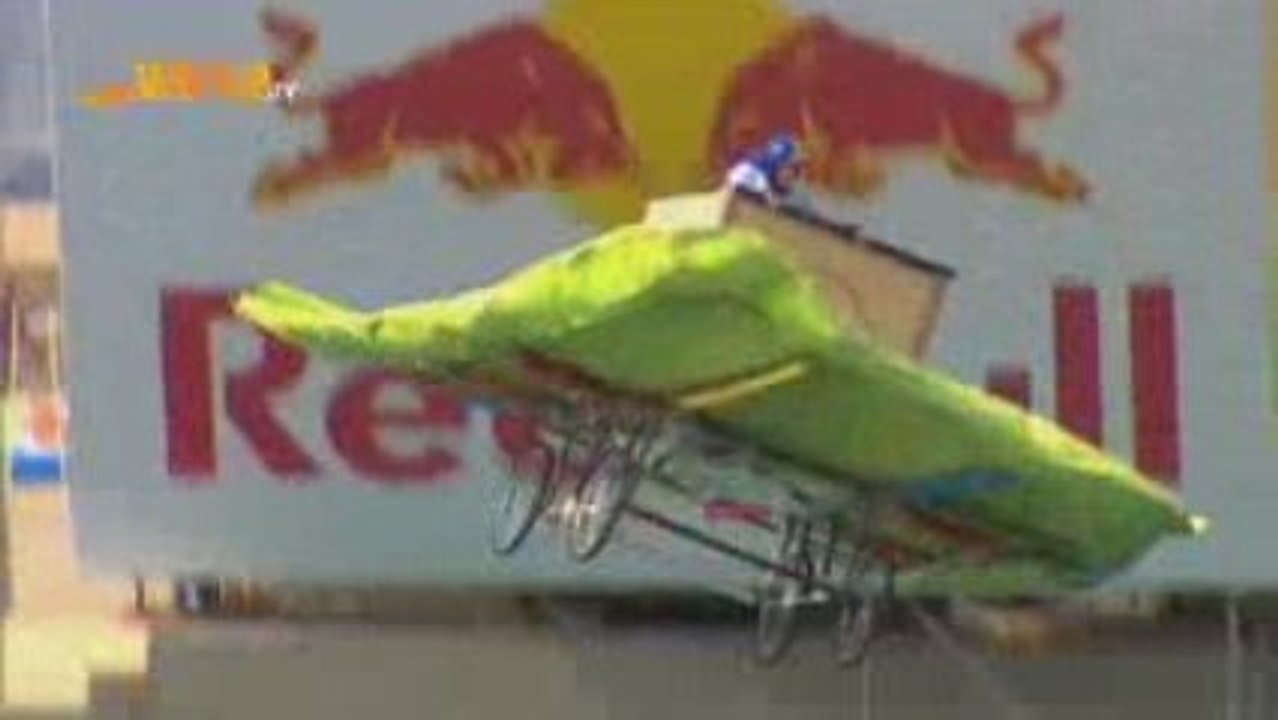 Water jump : RedBull Flugtag 2009