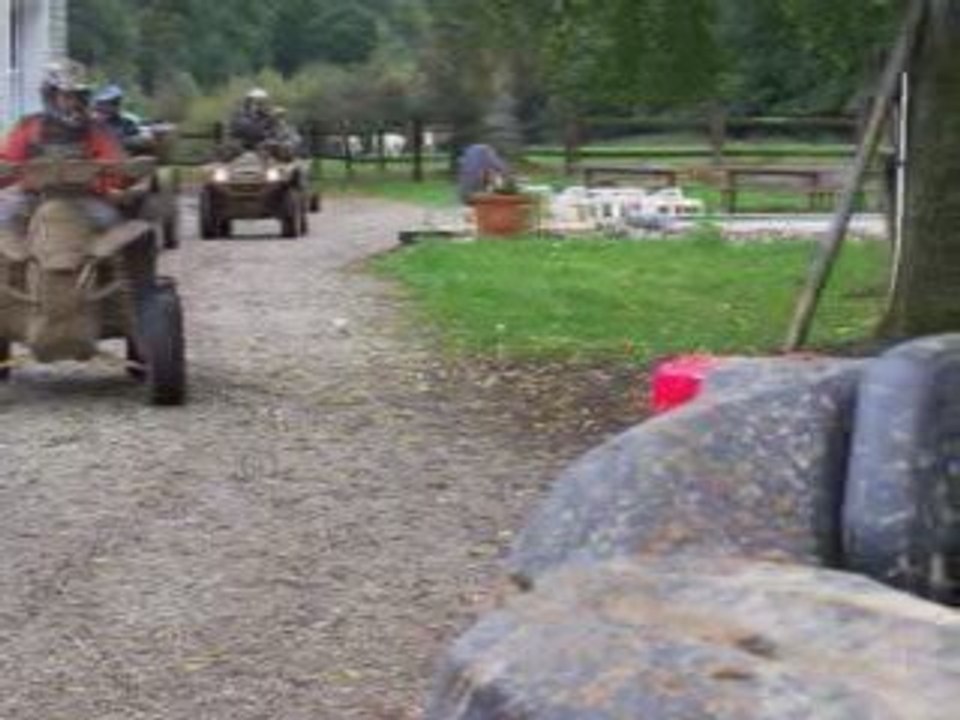 Les chti-quadeurs au circuit du ravin!!