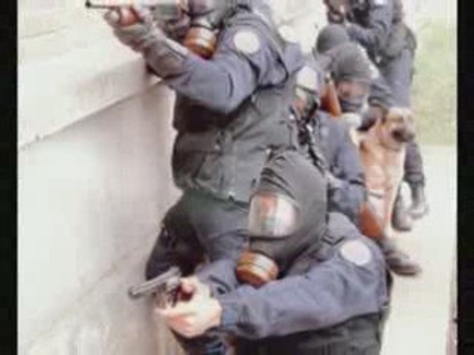 KEMI SEBA ARRETE FREDERIC MITTERAND TOUJOURS A L'ELYSEE