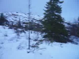 On marche dans la neige en norvege