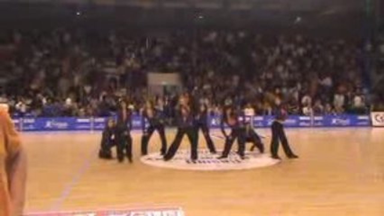 Les Chor'Initia - Move Shake Drop