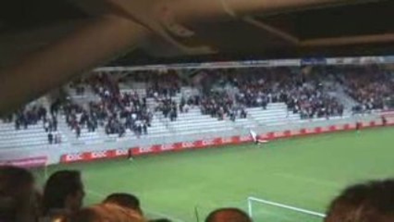Minute de silence Stade de Reims