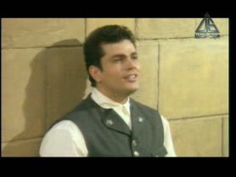 عمرو دياب ضحكت عيون حبيبى