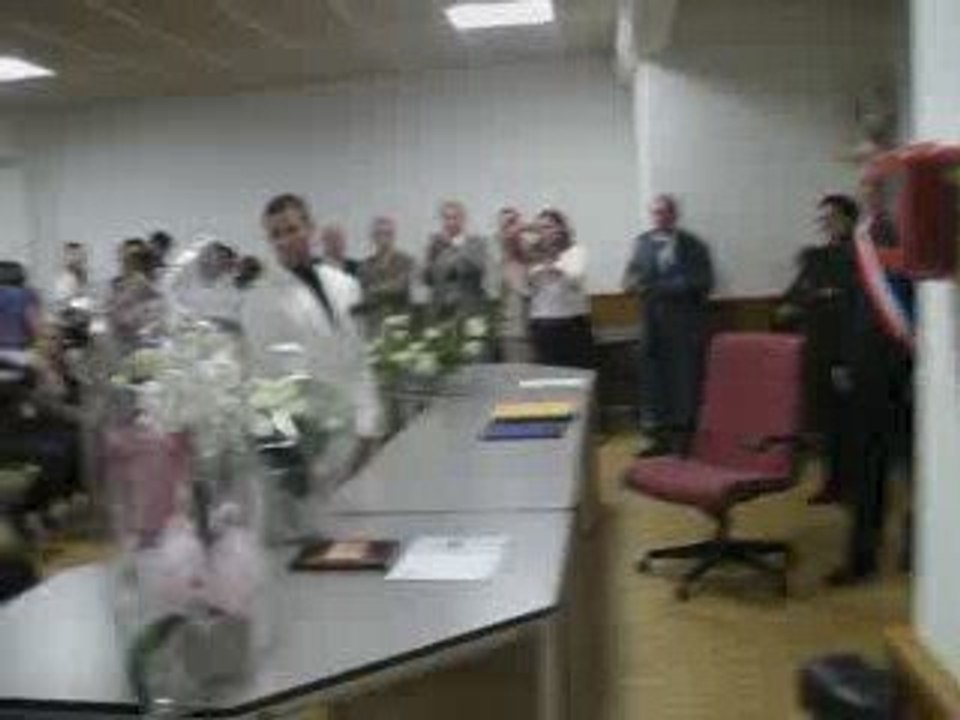 VIDEO SALLE MAIRIE mariage pauline et christophe 19.09.09