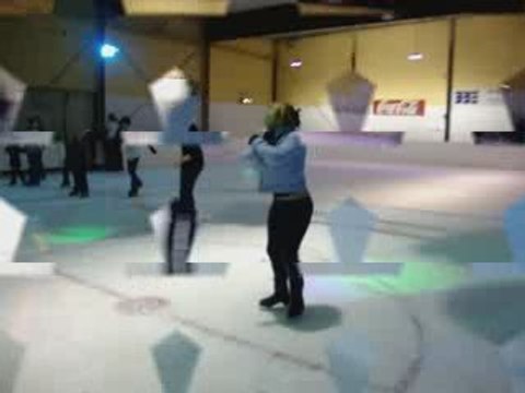 Une bande de boulets sur la patinoire... Lol