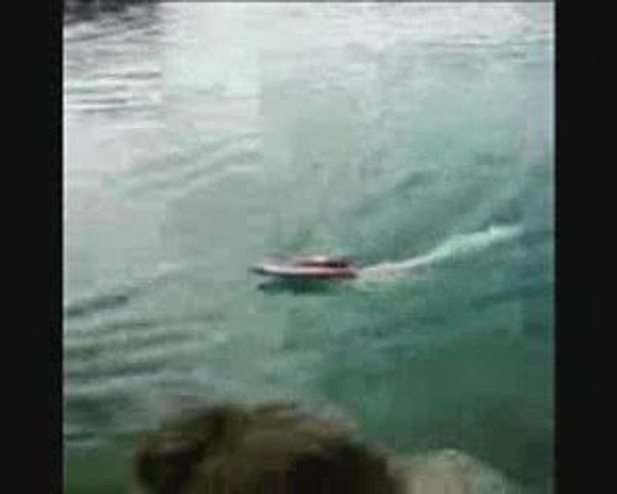 Nikko Stargazer : Bateau Radiocommandé Nikko