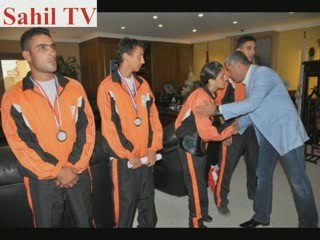 BAŞARILI SPORCULARA ALTIN