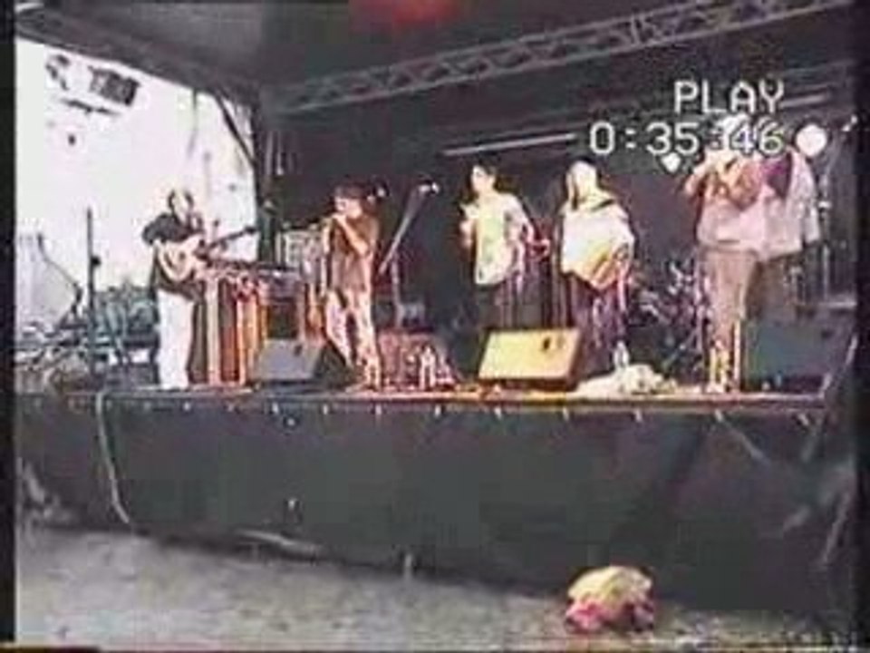 DIAOULED AR MENEZ andro  en fest noz