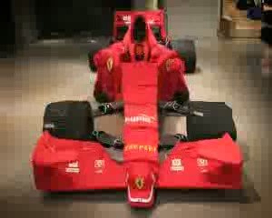 ils ont construit une Formule 1 Avec des vêtements