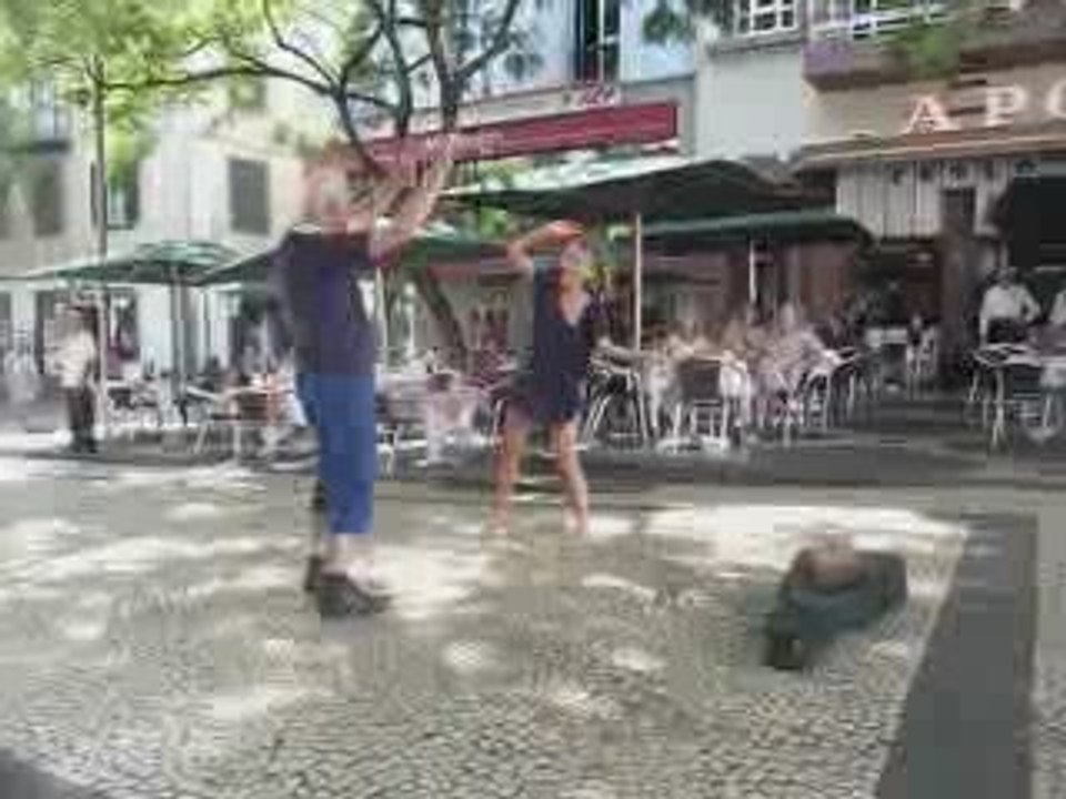 Crazy L.O.V.E dans la rue