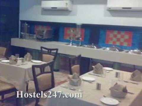 New Delhi Hostels Video from Hostels247.com-Hotel Le Roi