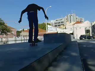 Tiago Pereira - BS Heelflip 180