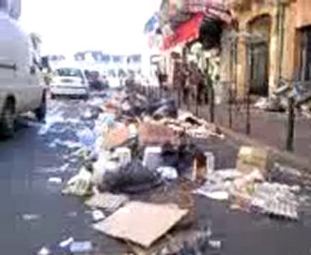 Les agents du grand Toulouse en grève, les poubelles déborde