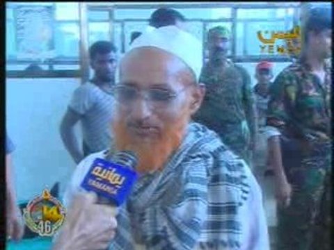 عدنيون يتبرعون بالدم دعما للجيش ضد الارهابيين الحوثيين1