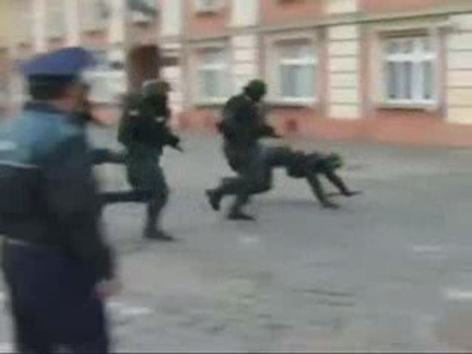 police roumaine en action !