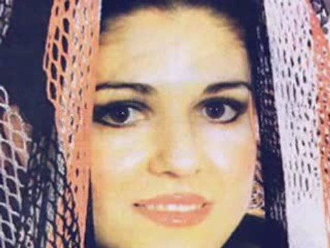 Gülden Karaböcek kırılsın ellerim