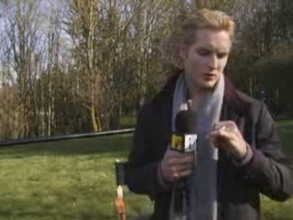 The Cullen Crest Everybody's Wearing It