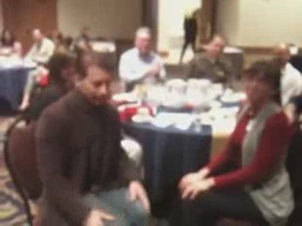 YOGAmazing in a Minute 7: Yoga during a meeting / conference