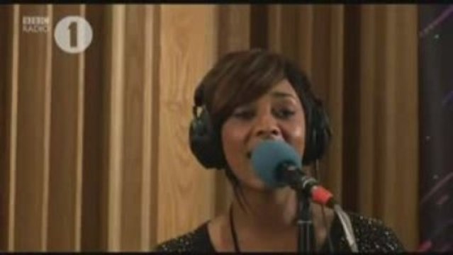 Keri Hilson - Supernova (Mr Hudson) - BBC Radio1 Live Lounge