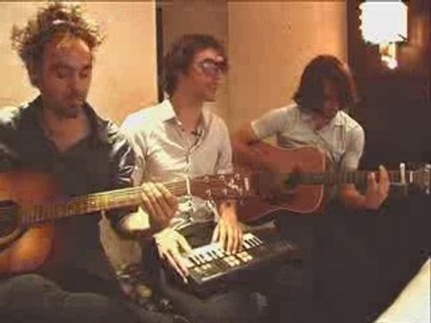 Pony Pony Run Run - Walking on a line (Tomcast Acoustic)