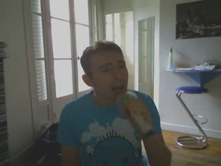 Wiwi égratigne "ça me fait rêver"