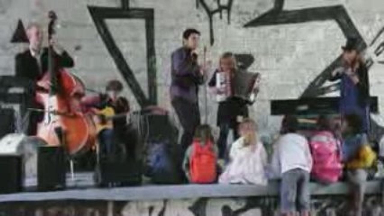 Miva Boïka - Girls And Boys