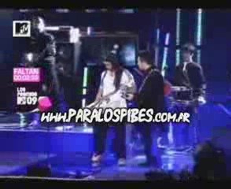 pablo lescano en los premios mtv con miranda