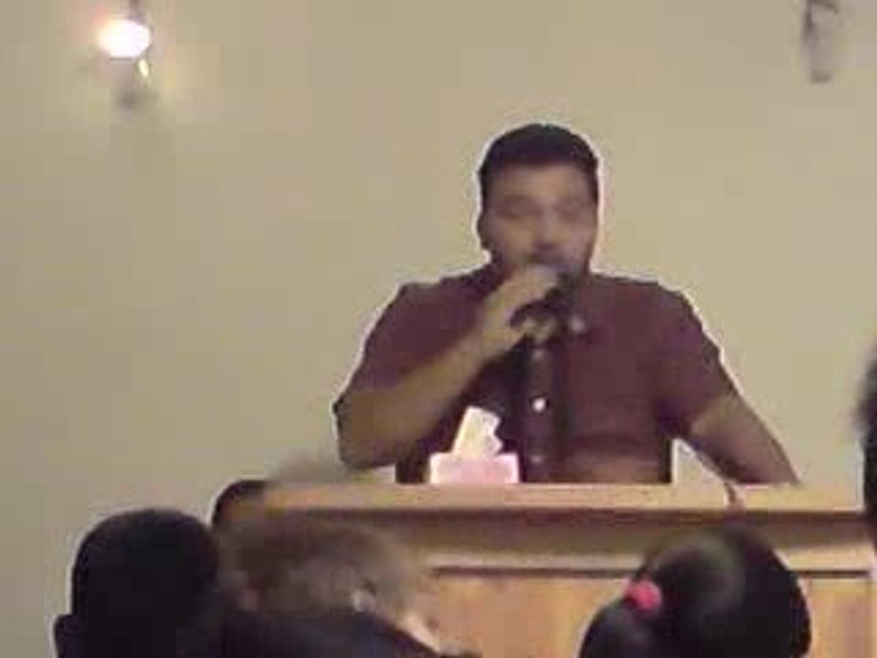 Hermano Chato Predicando en Culto Libre