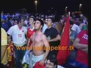 Hakan Peker - Atesi Yolladik Sana Milli Takim Sark s ...