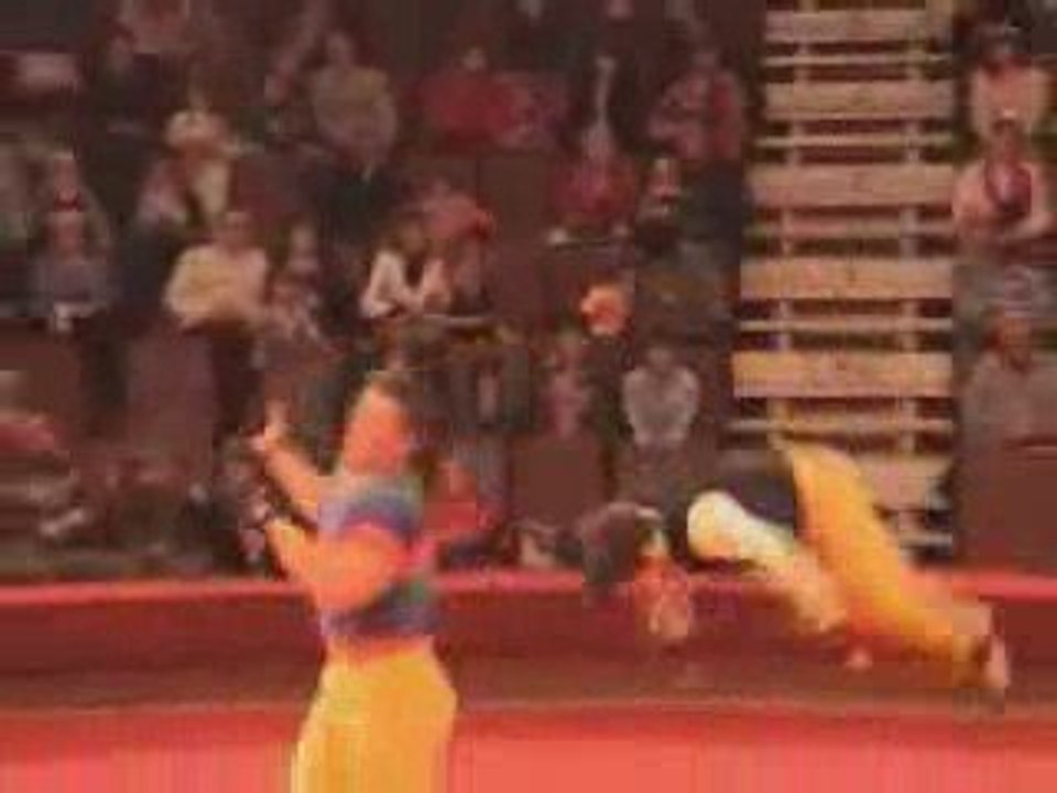 DUO ACROBOYS-acrobatics-presents Art agency Valentino